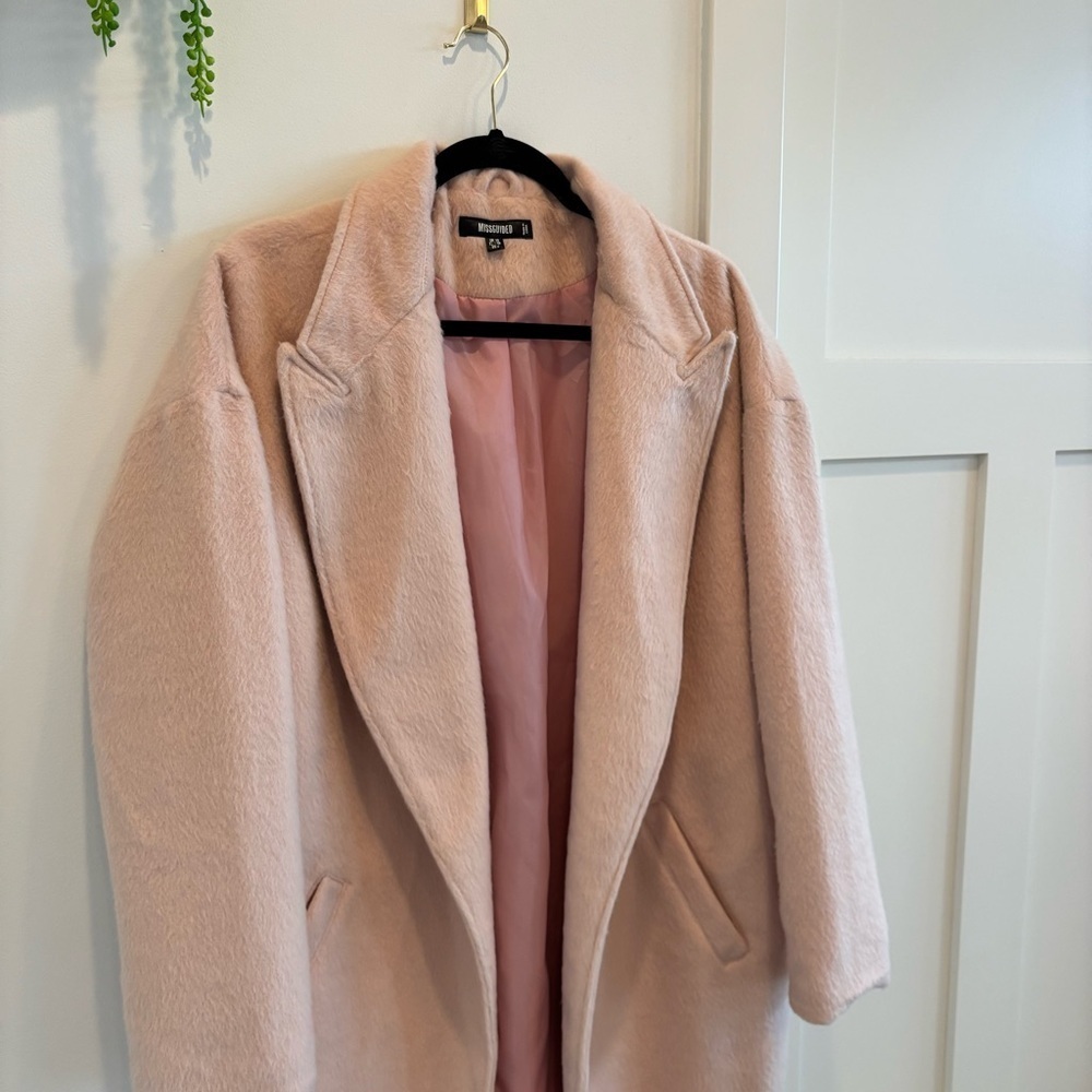 Missguided Drop Shoulder Light Pink Faux Fur Formal Women's Coat US Size 6 - Picture 3 of 10